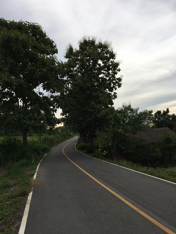 Paipunthong Resort Luaran gambar