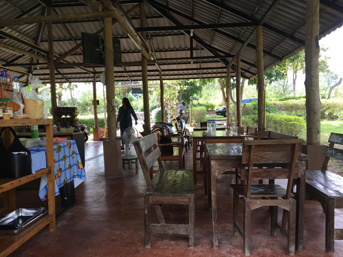 Paipunthong Resort Luaran gambar